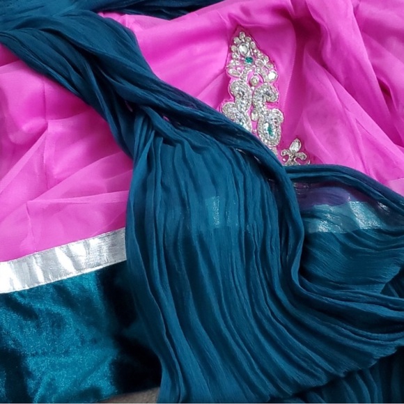 Indian Suit - Picture 5 of 5